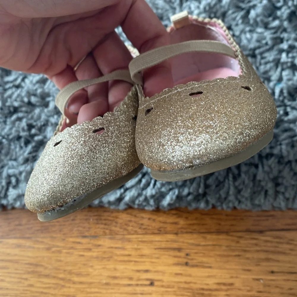 Carters Toddler Girl Gold Glittery Round Tip Flats Size 5